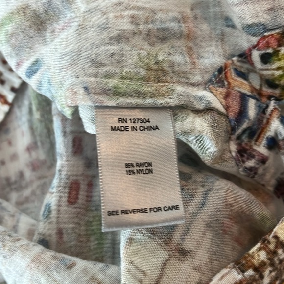 John Mark Multicolor Travel-Inspired Tunic Top | Wire Collar | Size Medium - Picture 8 of 8